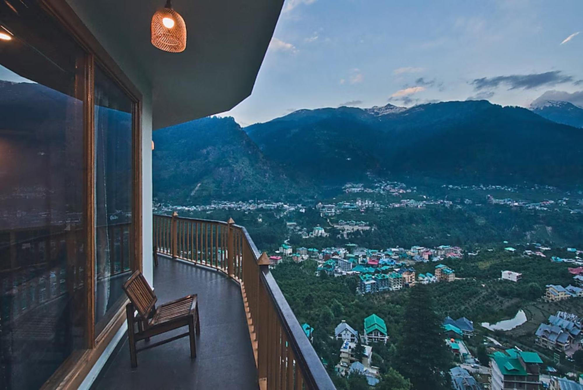 Goroomgo Hotel Bd Resort Manali - Excellent Stay With Family, Parking Facilities Экстерьер фото