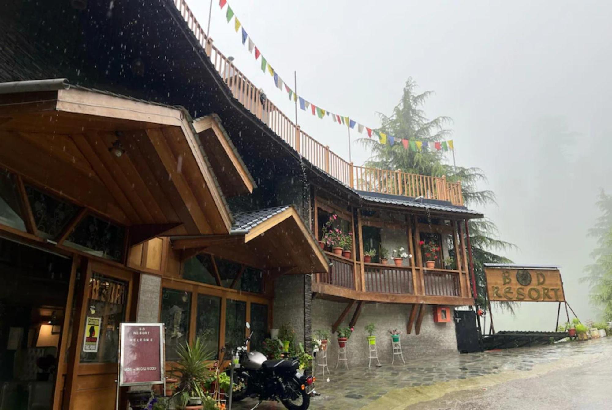 Goroomgo Hotel Bd Resort Manali - Excellent Stay With Family, Parking Facilities Экстерьер фото